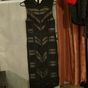 Bld with nude inner lining.